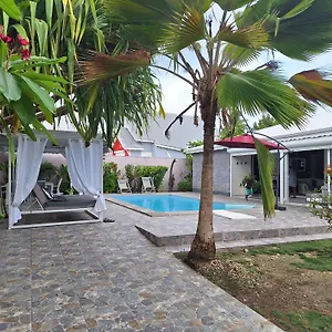 Almeida à 500m De La Villa Courcelles